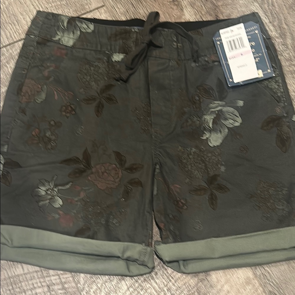 Floral Patterned Shorts